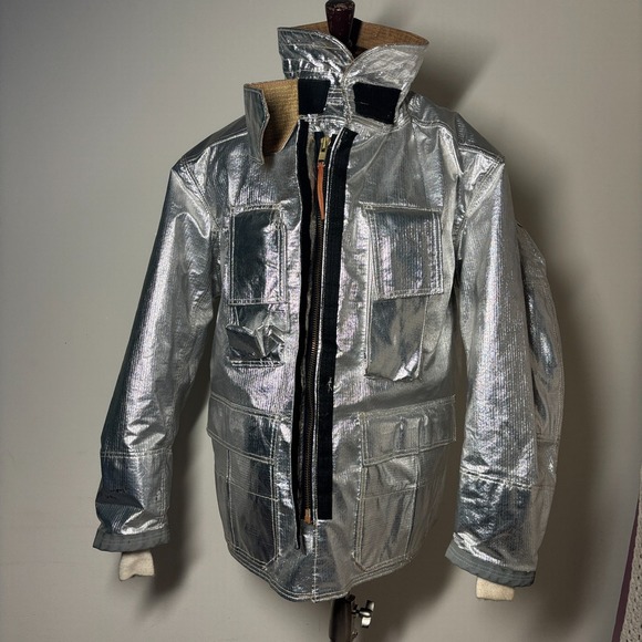GLOBE Aluminized Proximity Fire Fighting Coat Silver Quilted VTG USA Made Sz 50 - Picture 12 of 16